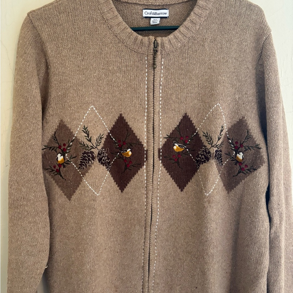 Croft and Barrow light brown sweater with argyle pattern front zipper XL